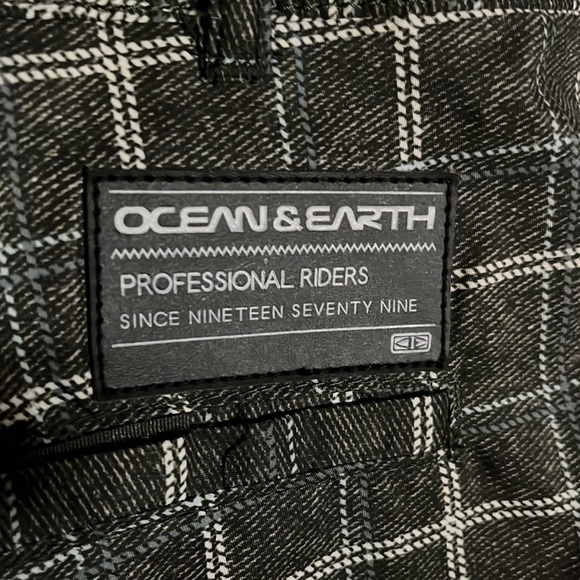 Ocean & Earth Shorts XL Men’s - Picture 4 of 5